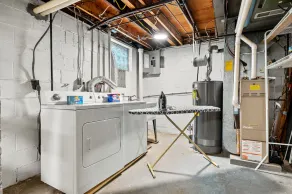 Open Floor 3-Bedroom Home⭐️15min to Dtwn🚗Private Garage🫃Kids Friendly - Image 4