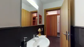 Large 3-½ room maisonette on the 2nd floor. - Image 5