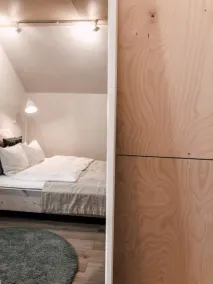 Old Town Apartment with FREE Parking - Image 5