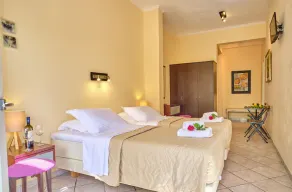 Chrismos Luxury studio 3A Apraos Corfu - Image 5
