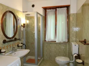 Schöne Wohnung für 6 Personen mit  W-LAN, TV, Innenhof und Haustiere erlaubt - Image 2