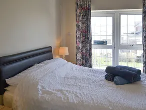 3 bedroom accommodation in Caister-on-Sea - Image 4