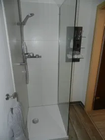 Large family friendly apartment with terrace, - Image 3