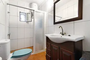 Vivienda V Torres 4 - Image 2