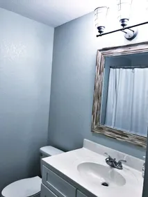 One level condo/ King bed, WiFi- sleeps 4 - Image 2