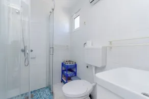 House Ana - Image 2