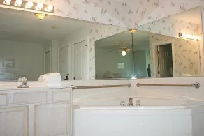 Brunswick Plantation Studio Home 407L with Onsite Golf Course and Pools studio - Image 2