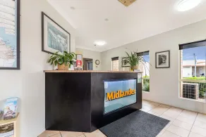 Midlander Motor Inn - Image 2