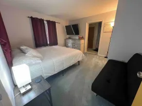 The Cozy Retreat Suite - Image 5