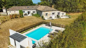 Charming Ancient Stables from the 17th c., 8 bedrooms, 16 guests across 350 sqm. - Image 2