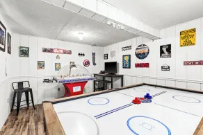 Lakefront Cabin, Hot Tub, Sauna, Fireplace, Game Room, Private Lot - Image 3