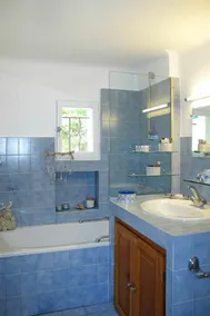 Wonderful private villa for 6 guests with A/C, WIFI, TV, patio and pets allowed - Image 2