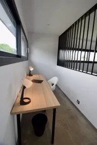 Villa Comtemporaine Avec Piscine Intérieure ,5 Minutes de la Plage - Image 2
