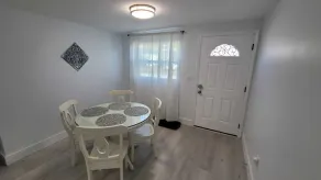 Adorable New Remodel W Cozy Guesthouse to Relax - Image 4