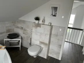 Vacation home Oskar on the lake with private beach for 4 adults, fireplace, boat and sauna - Image 5