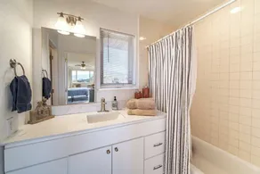 Enjoy High Desert Charm in this Cozy Studio w/Balcony -Pool-Snowmobiling-Hiking - Image 3