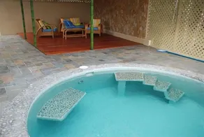 Up Close Ocean View W / Pool-Beach 600 Ft Away 2nd Flr Studio - Image 4