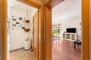 Holiday Apartment 'Auszeit' with Terrace, Garden, and Wi-Fi - Image 3