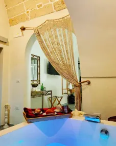 Luxury Apartment historic center in Galatina a few steps from Piazza San Pietro! - Image 4