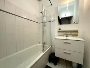 Appartement T2 mezzanine avec terrasse et animaux acceptés - Image 4