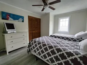 Modernized, open style, waterfront lakehouse!  Sleeps up to 10!  Great swimming! - Image 5