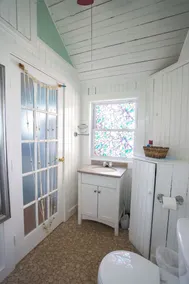 Neu renoviertes Cottage mit 2 Schlafzimmern am Strand.  (Das Kaitlyn Cottage) - Image 2