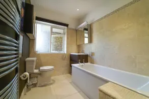 Family House.  Unique/Peaceful/ Fun ! Luxurious retreat -in  fabulous grounds - Image 3