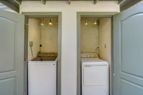New Modern Condo in The Hills! Sleeps 2-4 - Only 5 min to Little Italy - Image 2