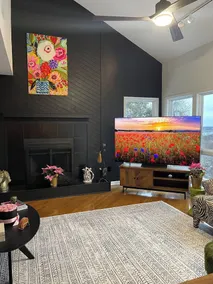 Open layout with views, jacuzzi tub - Image 2