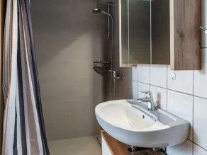 Alluring Holiday Home in Pepelow near Seabeach, Watersports - Image 2