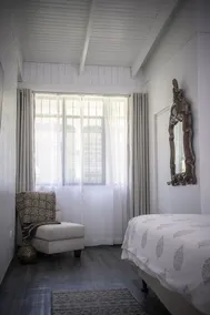 Amazing getaway in the city, 15 min to the airport, Natural Getaway! - Image 2