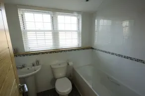 Beautiful sandstone cottage in picturesque village setting - Image 3