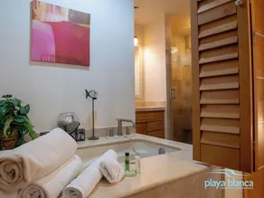 Playa Blanca Premier Unit 1302 - Image 4
