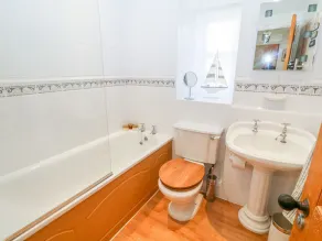 MORANNEDD, pet friendly, with open fire in Newborough - Image 5