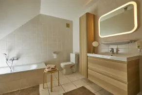 Come enjoy the pearl of Haspengouw, Borgloon. - Image 3