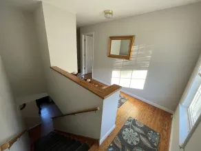 Walk to Beach and Restaurants! 8BR and 3BA. Pets welcome. Sleeps 16. Incredible! - Image 3