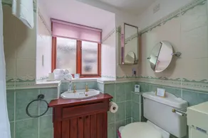 6 The Mews - Cosy Cottage with garden - Image 2