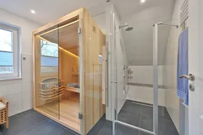 Casa de férias com telhado de colmo, grande terreno e caminho privado até o porto - Image 3