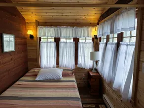 Incredible Lake Michigan views/sunsets. Intimate cottage with sandy beach. - Image 5