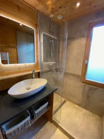 10min dalla funivia e 40m dalla navetta gratuita per le piste di Avoriaz - Image 2