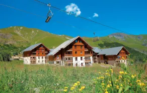 2BR | Sleeps 4 | Adventure Saint-Sorlin-d'Arves - Image 5