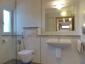 Ferienwohnung für 2-4 Pers. mit Südbalkon und biologischem Naturbadeteich - Image 2