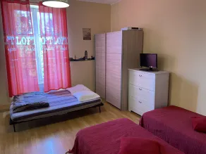 Large studio located opposite the spa park. - Image 4