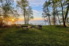 !!Private Beach Access!! ~Cozy Lake Superior Cabin - Image 5