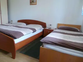 Holiday apartment with air conditioning and terrace - Image 4