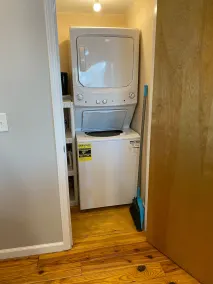 10Bedroom 4Bath Whirlpool Master Bed Private Lake Access AC, Wifi, Cable, Fire pit - Image 4