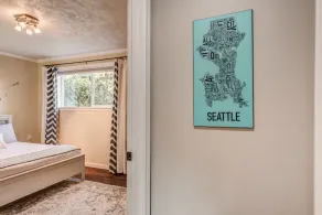 A Downtown Edmonds Kind of Stay! Spacious 4Bedroom+2.5Bath Close to Everything. - Image 4