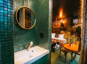 Viva Frida ! Unique accommodation with private jacuzzi in Alsace - Image 5