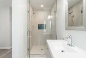 Close to Beaches, Spectacular Views w/hot tub - Image 4