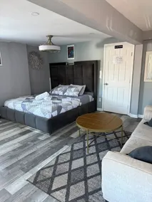 1 bedroom 1 bath private entrance - Image 5